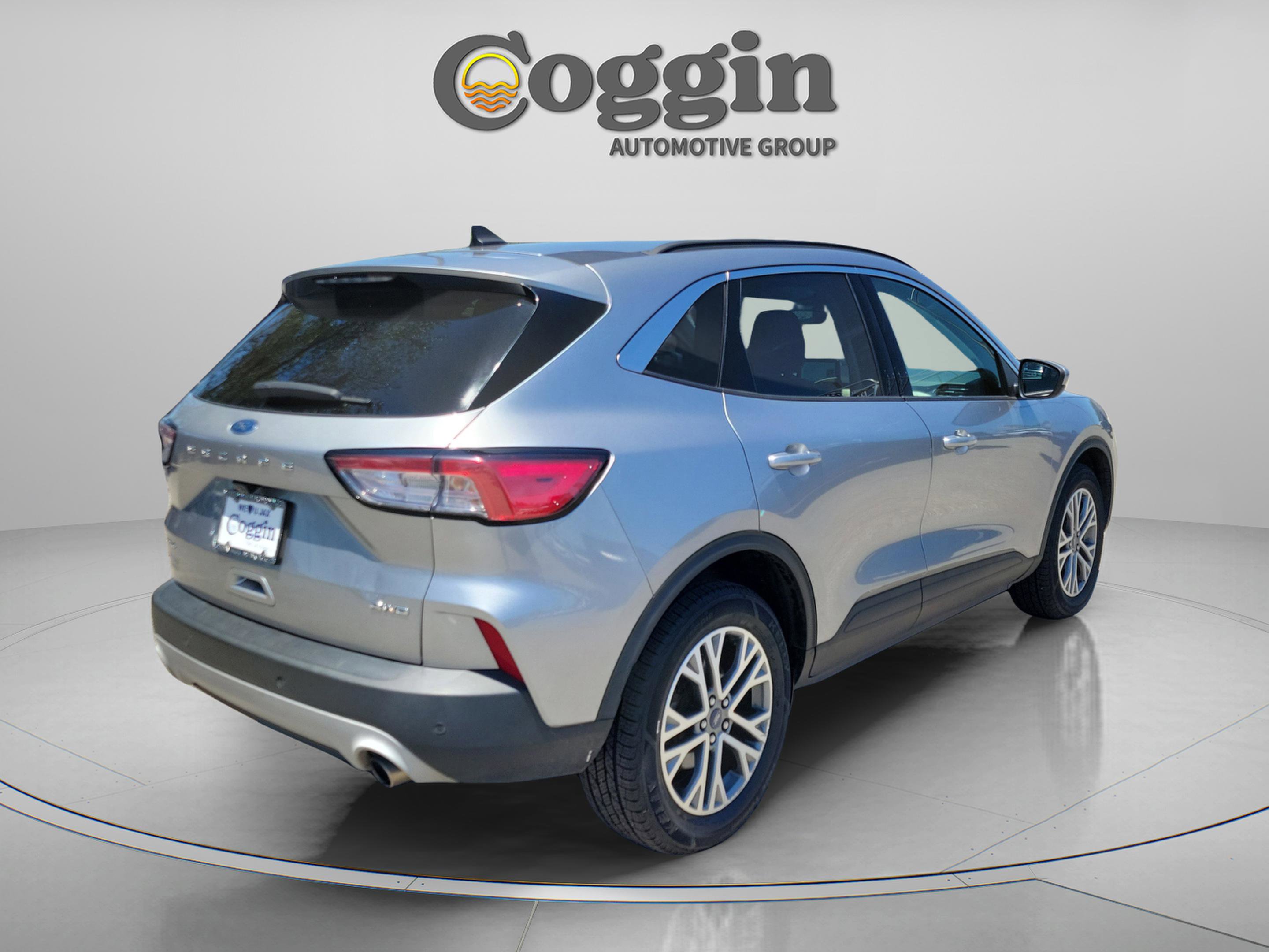 Certified 2021 Ford Escape SEL AWD/4WD image 3