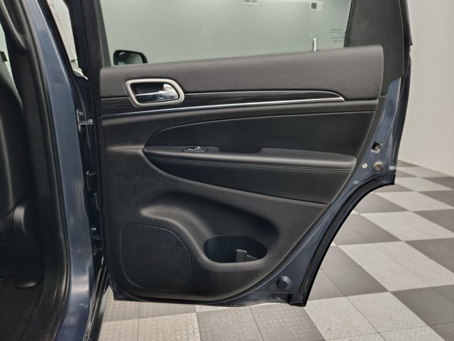 Used 2021 Jeep Grand Cherokee Limited AWD/4WD image 30