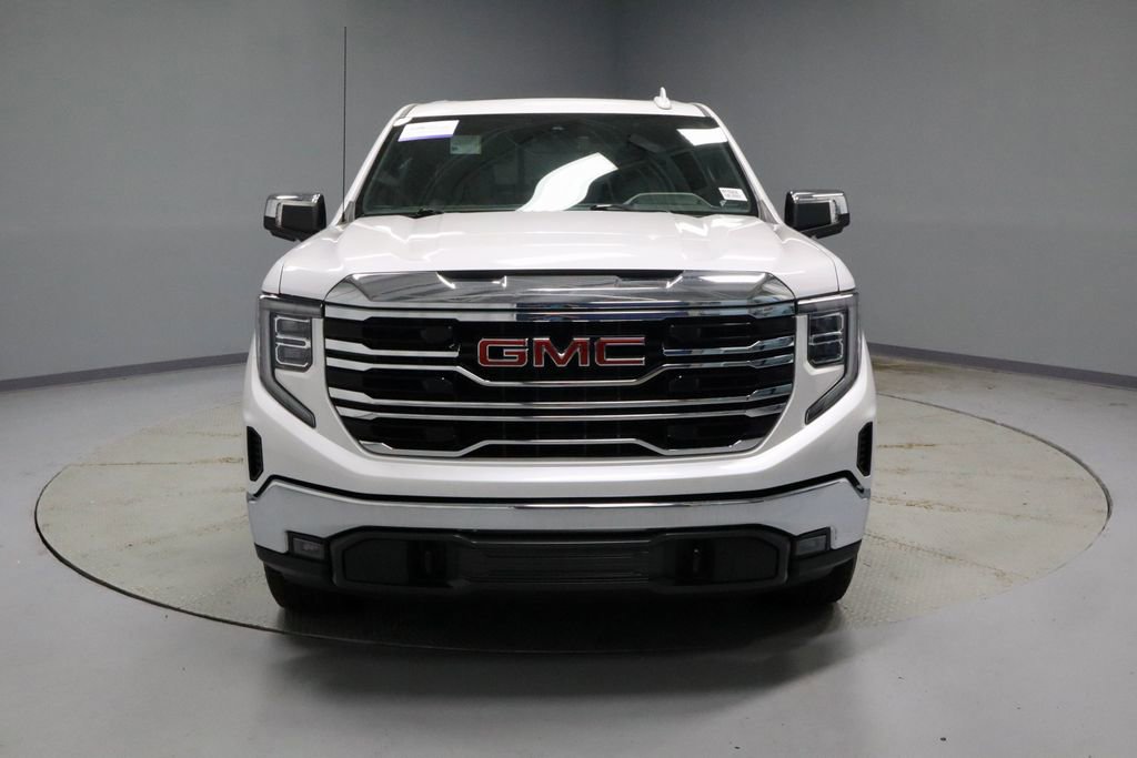 Used 2023 GMC Sierra 1500 SLT w/ SLT Premium Package AWD/4WD image 7