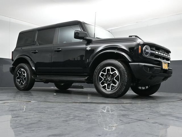 Certified 2025 Ford Bronco Outer Banks AWD/4WD image 37