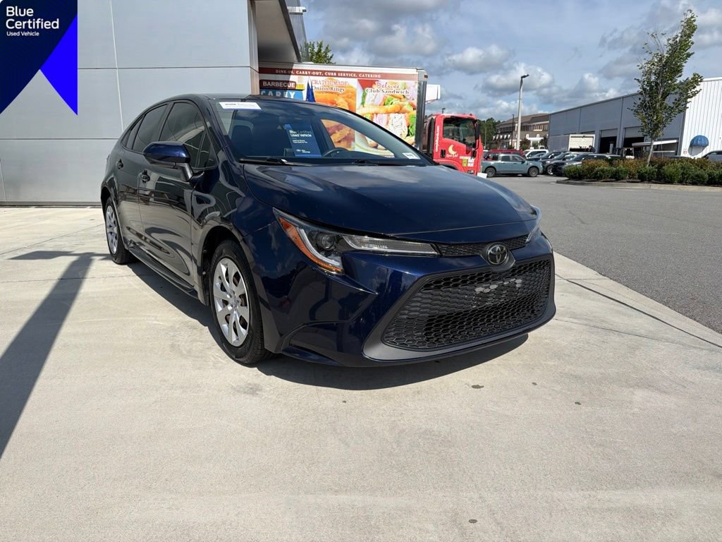 Used 2020 Toyota Corolla LE FWD image 1