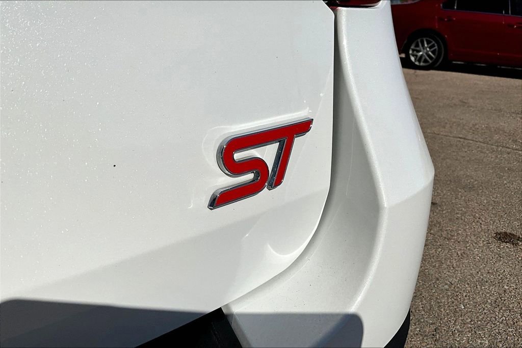 Certified 2023 Ford Explorer ST w/ Equipment Group 401A image 10