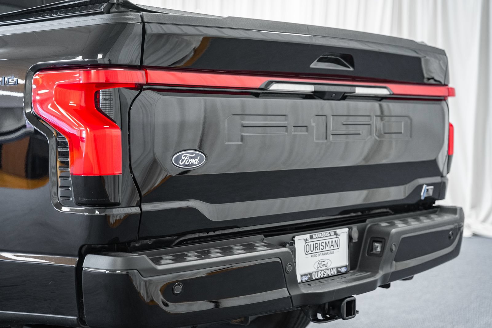 Certified 2024 Ford F150 Lightning Lariat AWD/4WD image 5