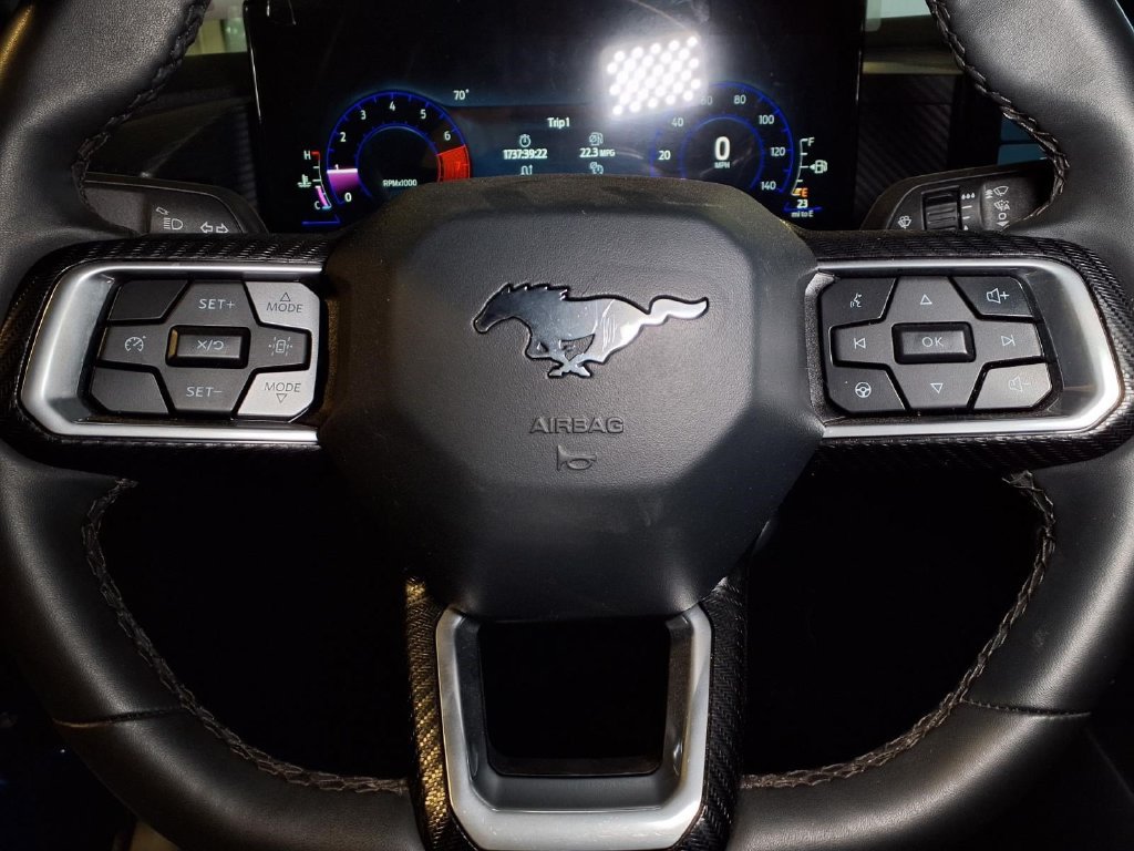 Certified 2024 Ford Mustang Coupe RWD image 9