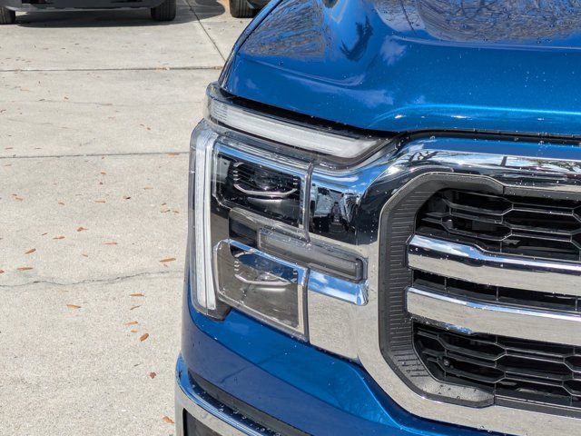 Certified 2025 Ford F150 Lariat w/ Equipment Group 501A Mid image 9