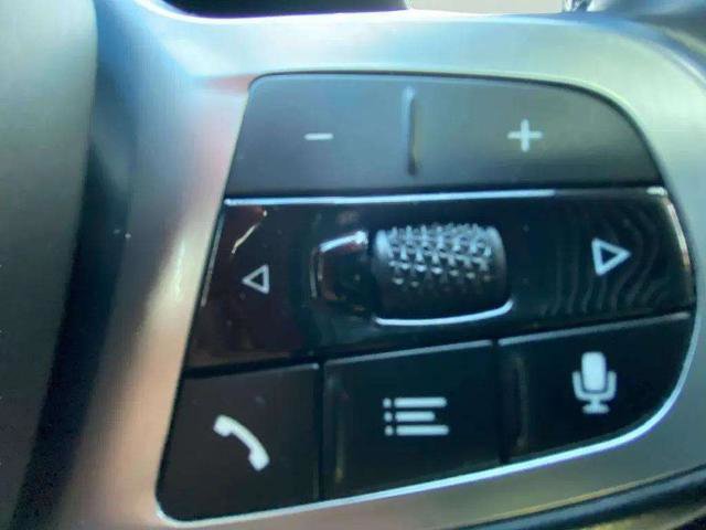 Used 2019 BMW 330i xDrive Sedan w/ M Sport Package image 17