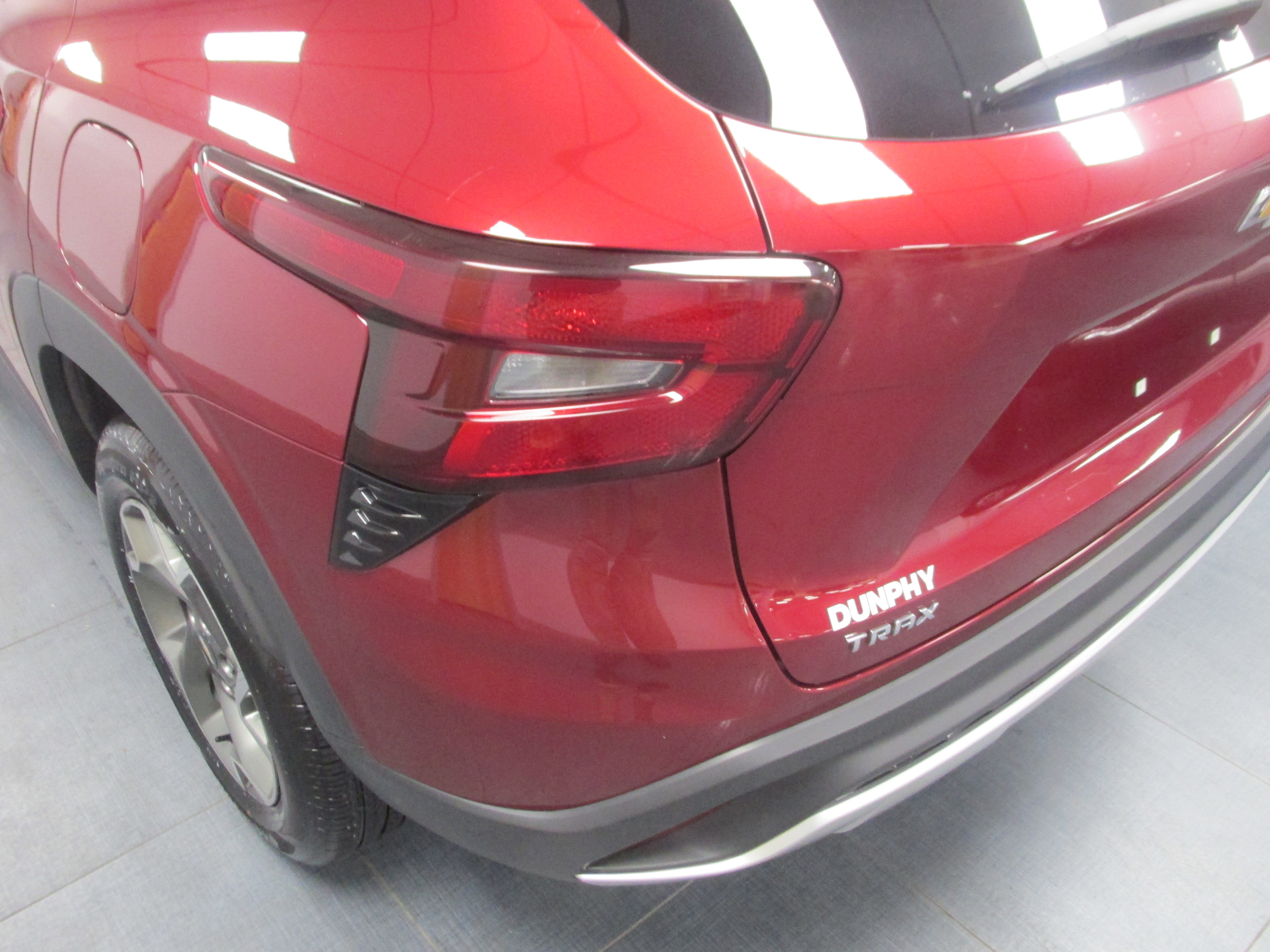 Used 2024 Jeep Compass Latitude image 12