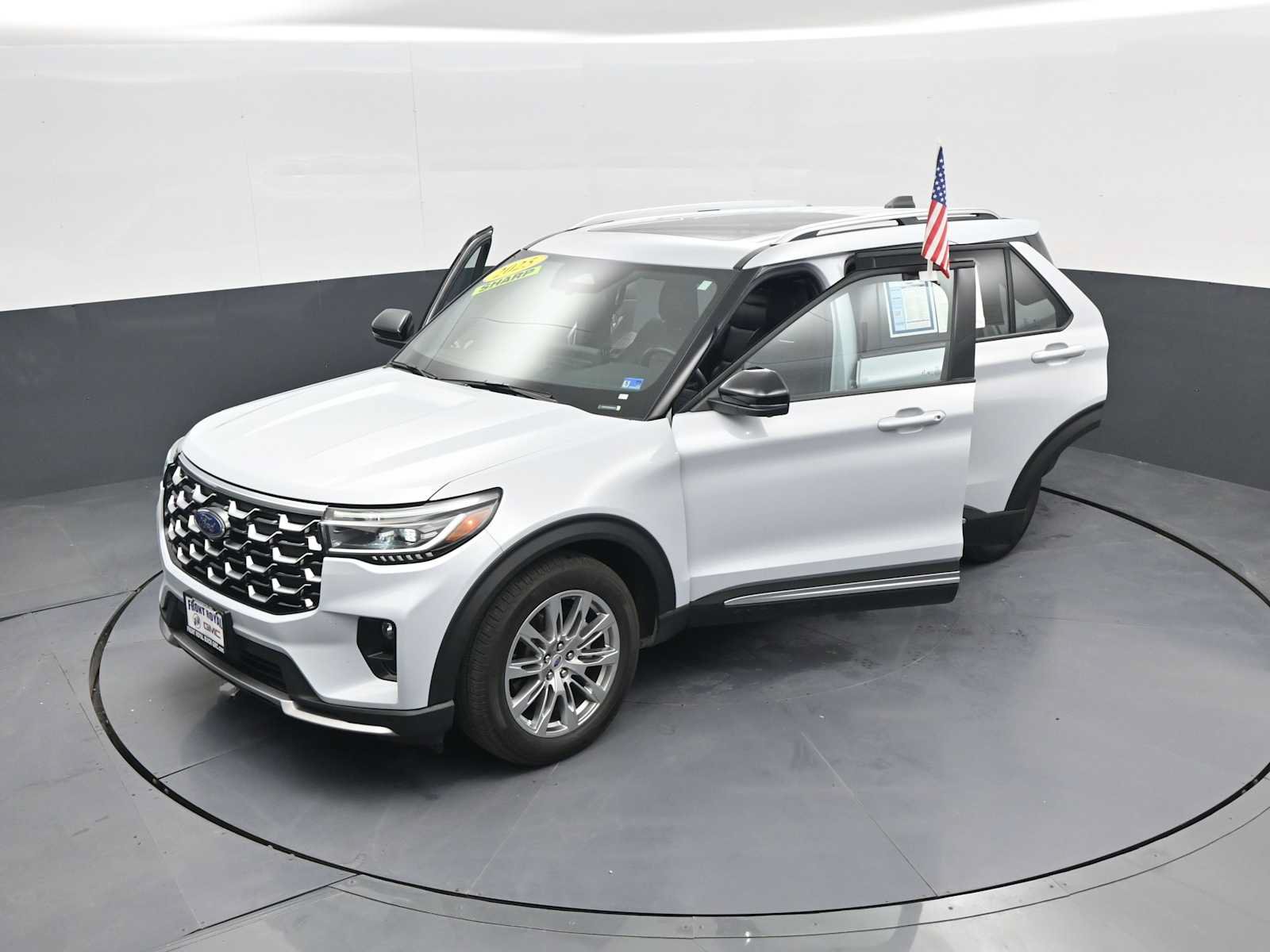 Certified 2025 Ford Explorer Platinum RWD image 50