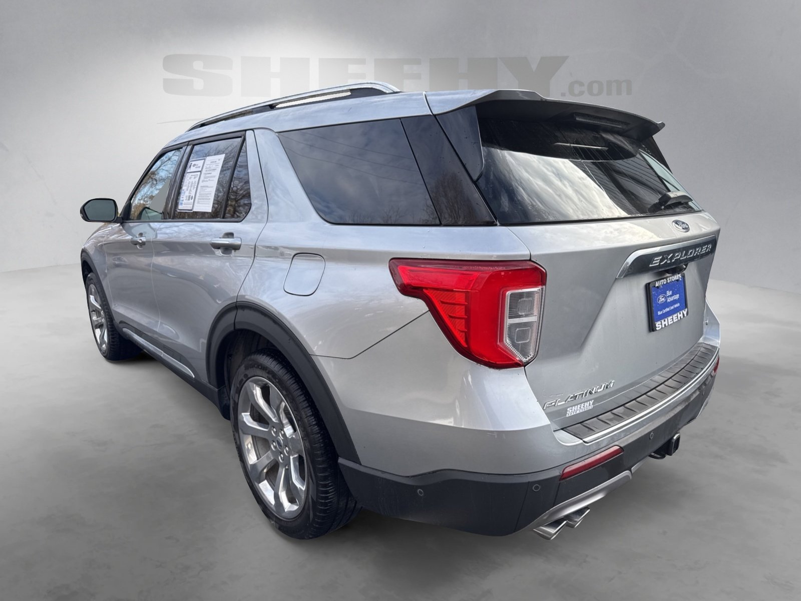Certified 2020 Ford Explorer Platinum w/ Premium Technology Package image 16