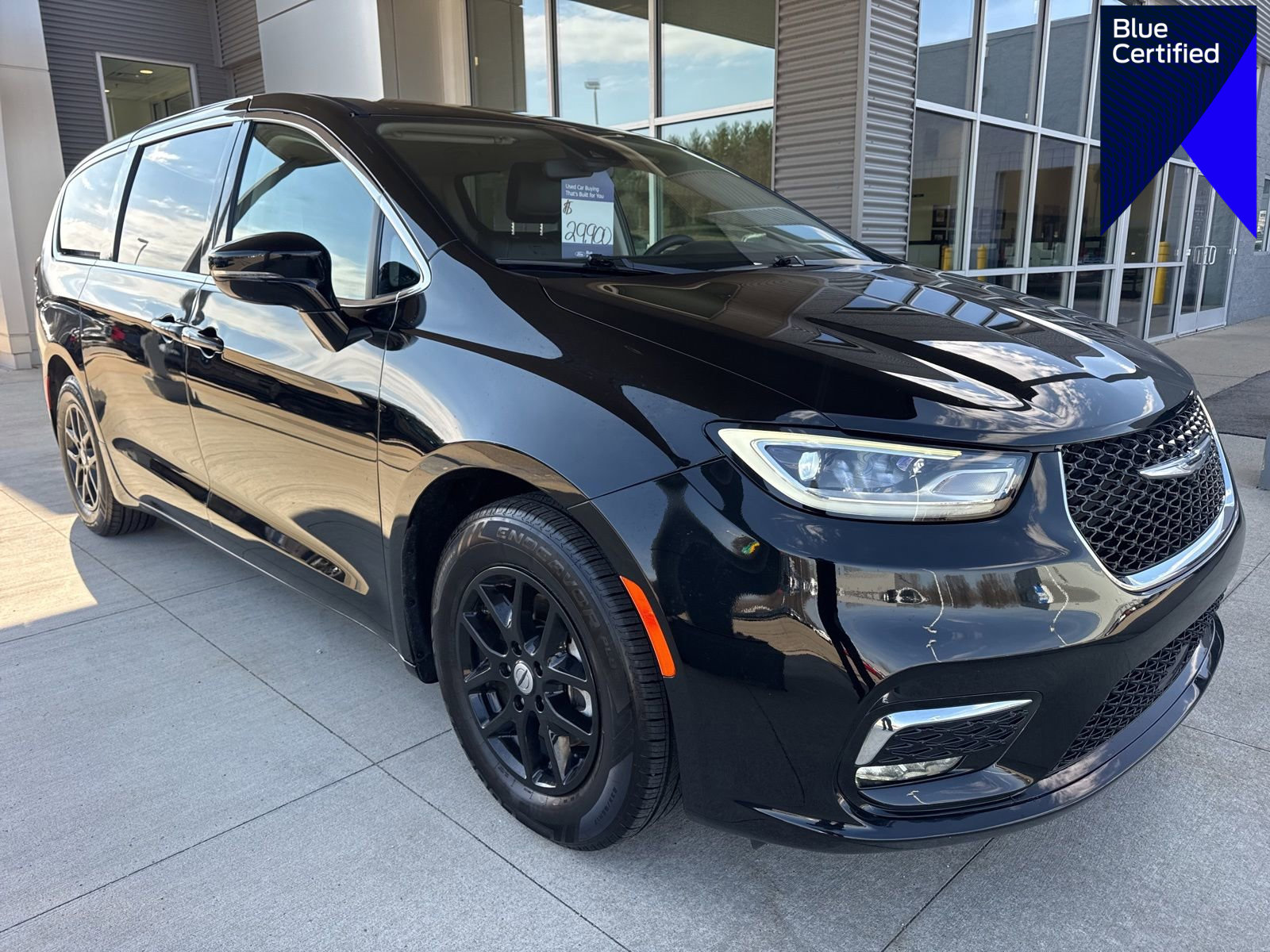 Used 2024 Chrysler Pacifica Touring-L