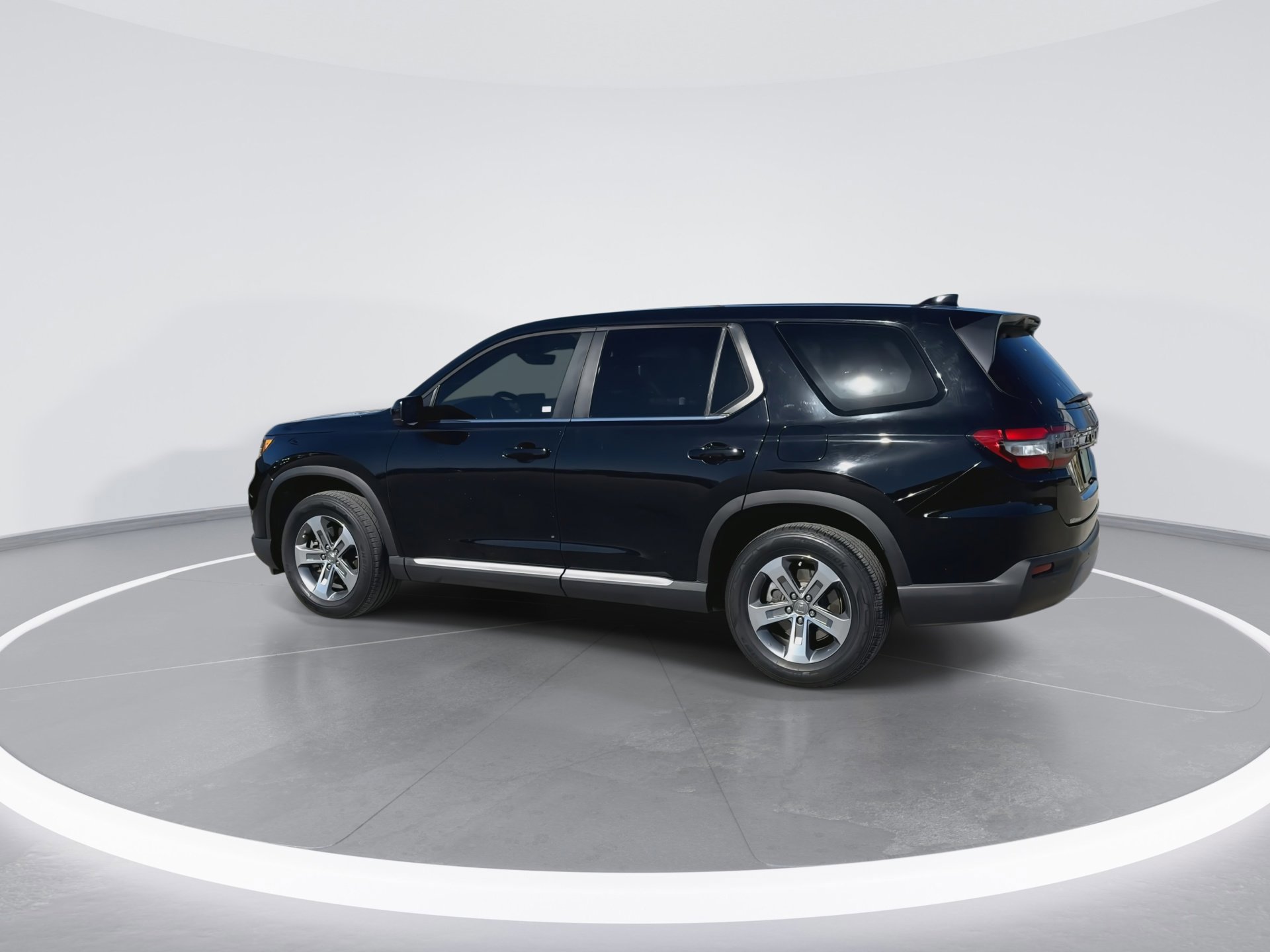 Used 2023 Honda Pilot EX-L image 5