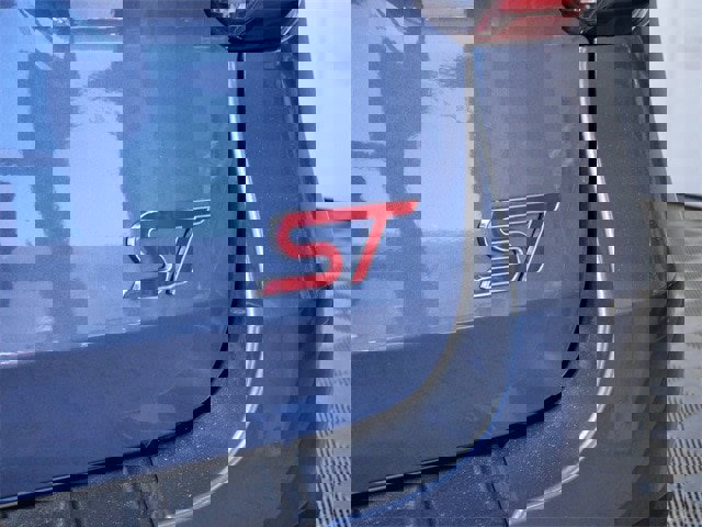 Certified 2021 Ford Explorer ST w/ Equipment Group 401A image 9