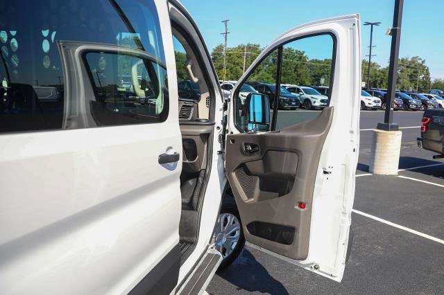 Certified 2025 Ford Transit 250 Low Roof w/ Exterior Upgrade Package RWD image 29