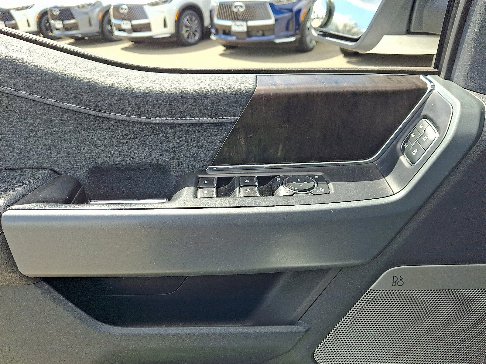 Certified 2022 Ford F150 Lariat w/ Equipment Group 501A Mid image 13