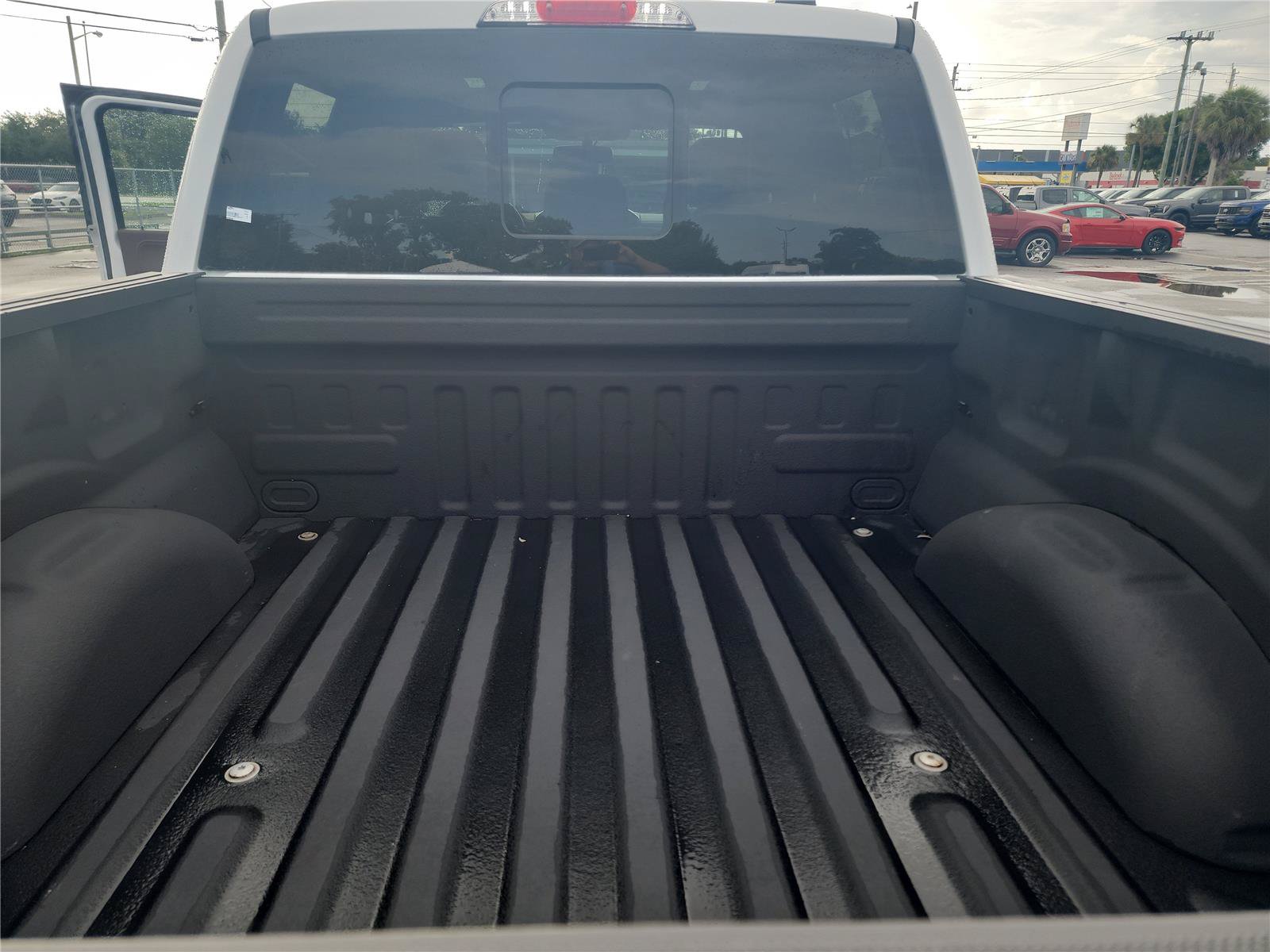 Certified 2022 Ford F150 Lariat w/ Equipment Group 502A High AWD/4WD image 20
