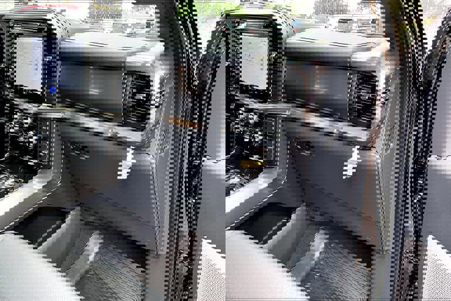 Certified 2025 Ford F150 Lariat w/ Equipment Group 502A High image 21