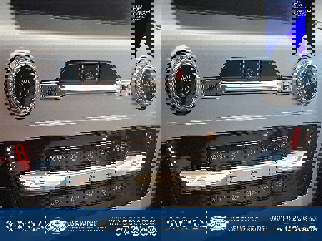 Certified 2022 Ford Explorer XLT w/ Equipment Group 202A image 17