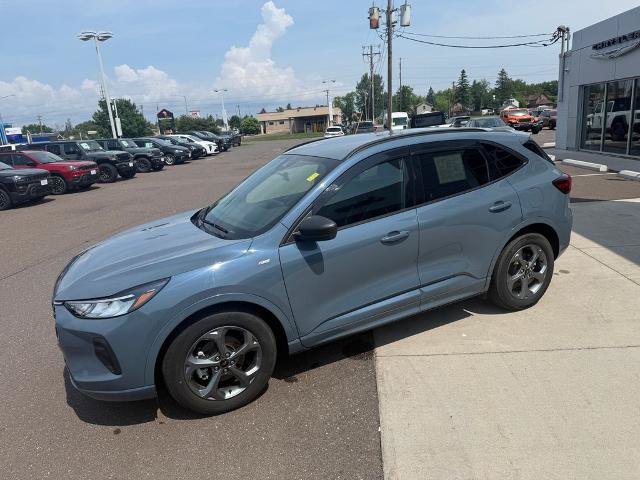 Certified 2023 Ford Escape ST-Line w/ Tech Pack #1 FWD image 3