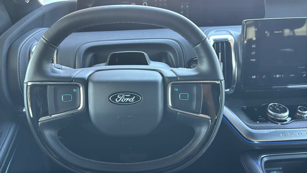 Certified 2025 Ford Expedition Platinum w/ Stealth Appearance Package AWD/4WD image 10