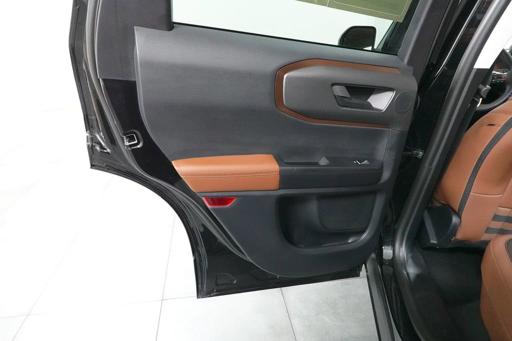 Certified 2025 Ford Bronco Sport Outer Banks w/ Outer Banks Tech Package+ AWD/4WD image 27