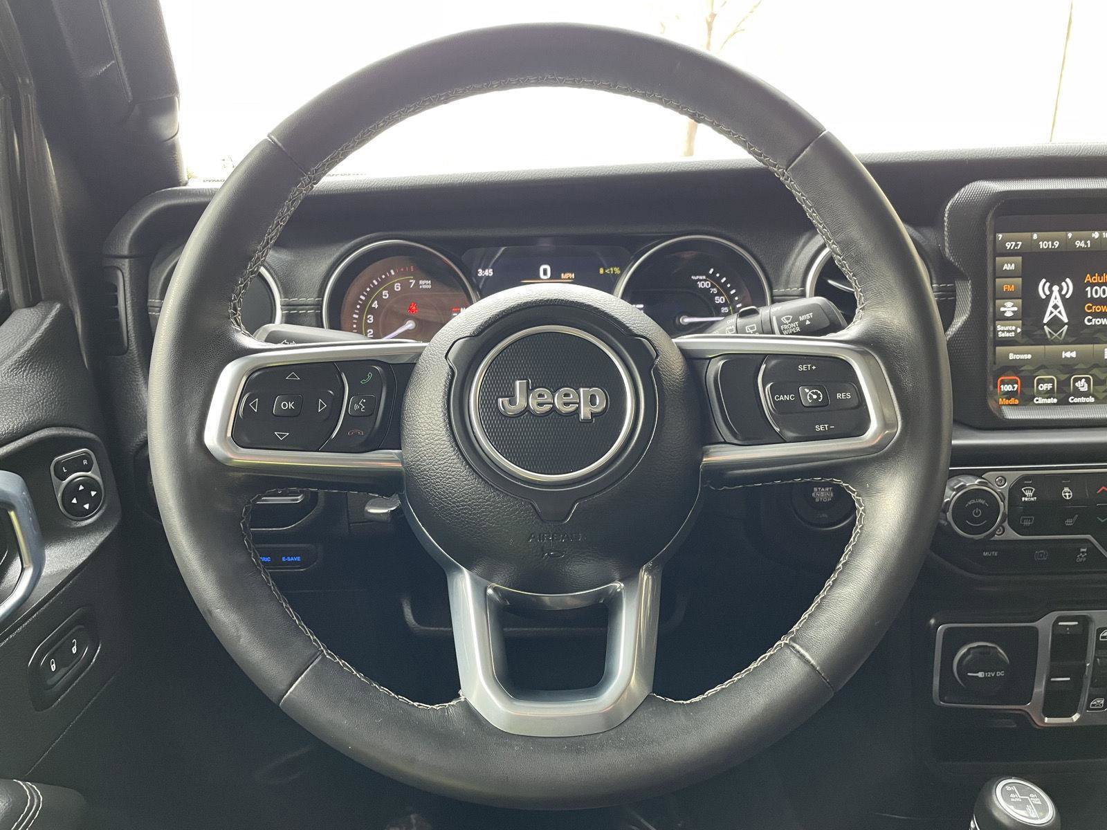 Used 2022 Jeep Wrangler Unlimited Sahara w/ Cold Weather Group AWD/4WD image 12