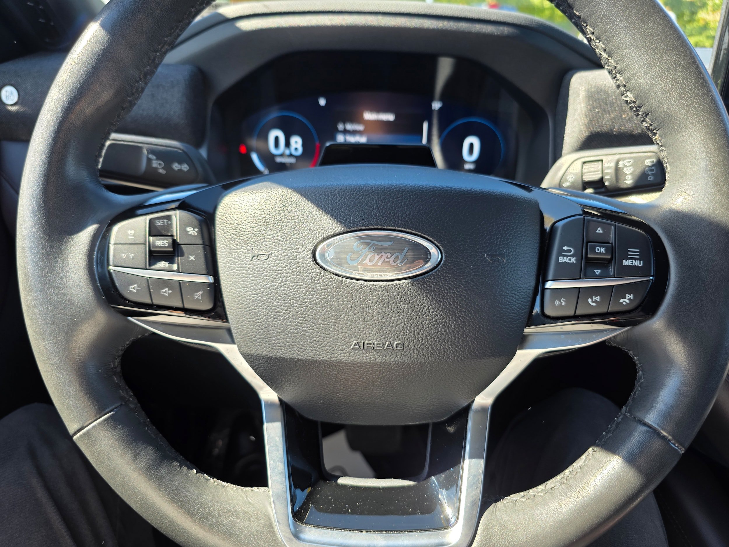 Certified 2025 Ford Explorer Platinum AWD/4WD image 14