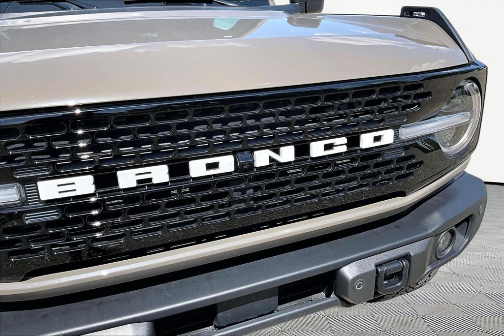 Certified 2025 Ford Bronco Badlands AWD/4WD image 28
