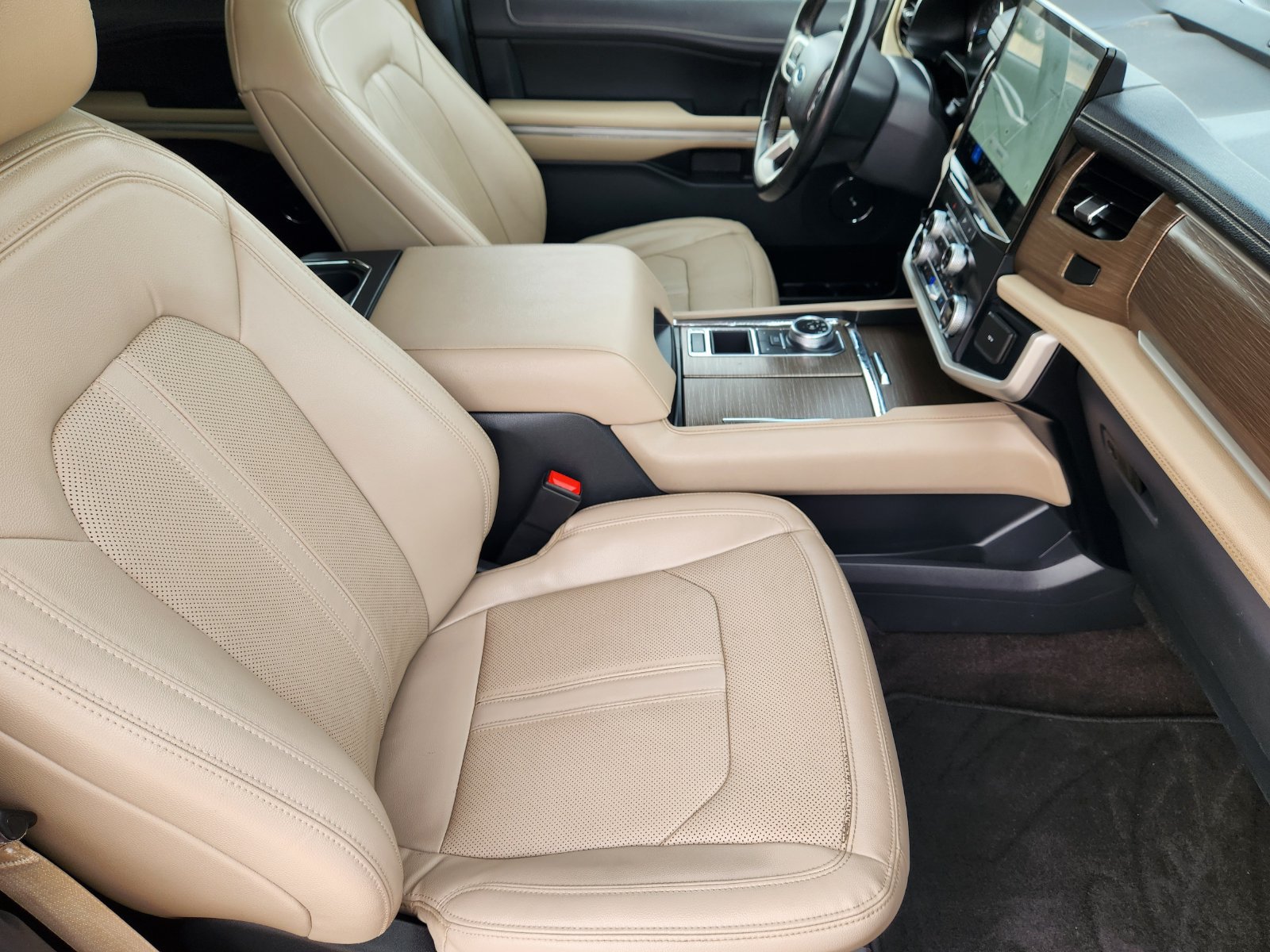 Certified 2022 Ford Expedition Max Limited RWD image 17