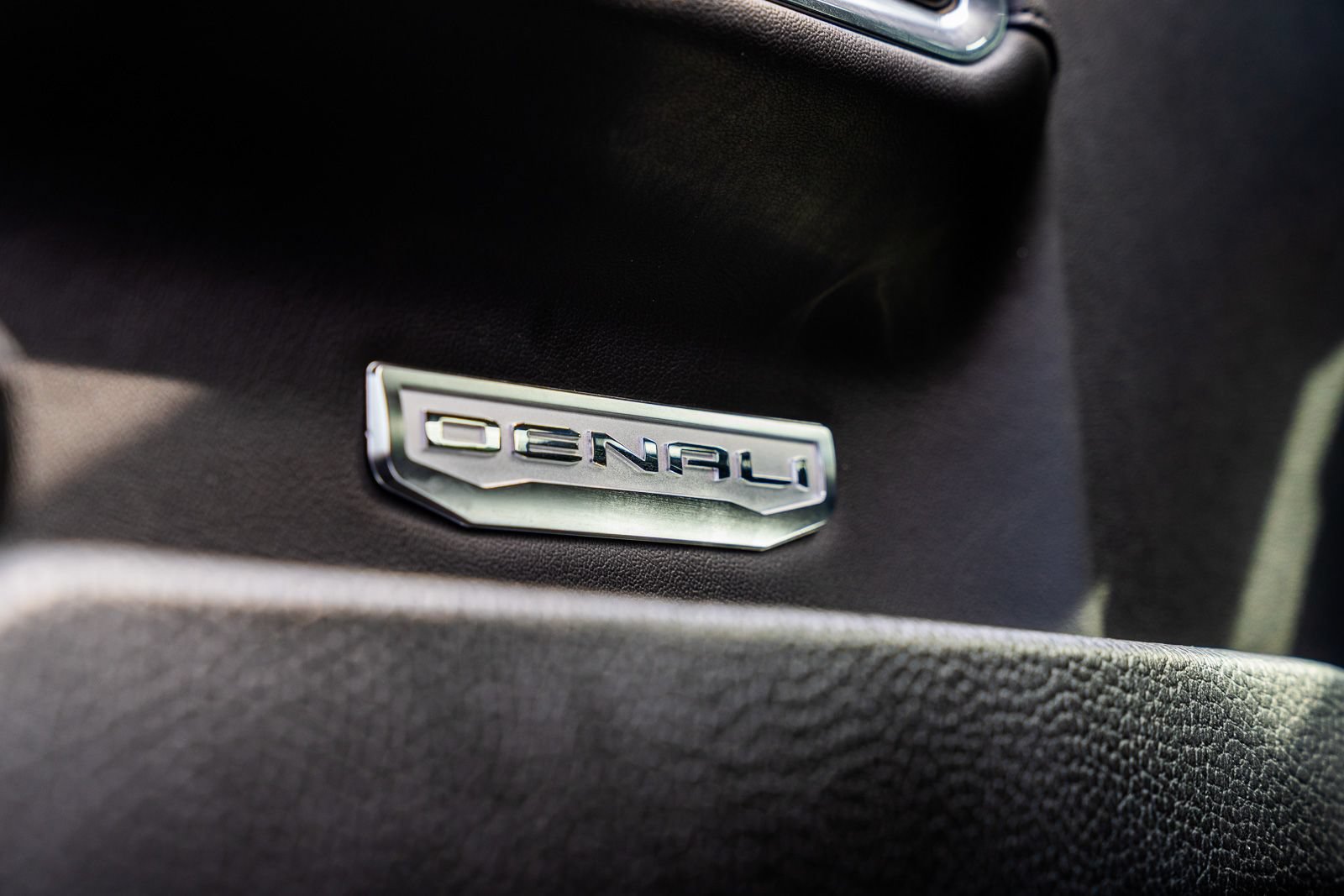 Used 2023 GMC Sierra 1500 Denali w/ Denali Reserve Package AWD/4WD image 21