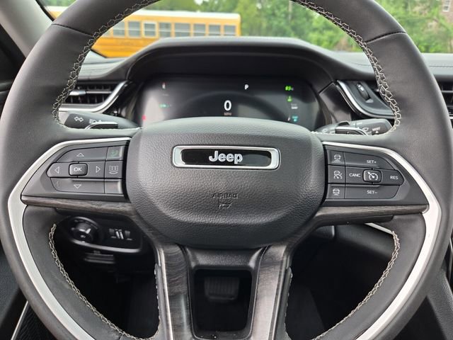Used 2022 Jeep Grand Cherokee Limited 4xe w/ Luxury Tech Group II AWD/4WD image 24