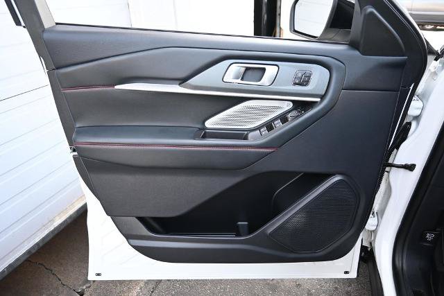 Certified 2025 Ford Explorer ST AWD/4WD image 23