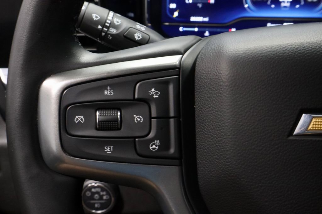 Used 2025 Chevrolet Silverado 3500 LT AWD/4WD image 28