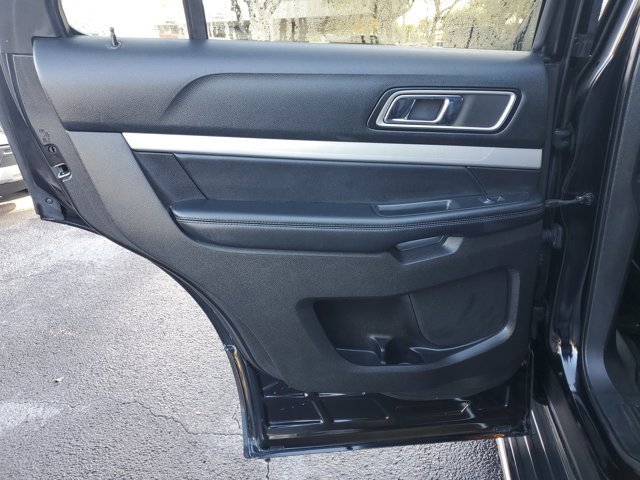 Certified 2017 Ford Explorer XLT image 11