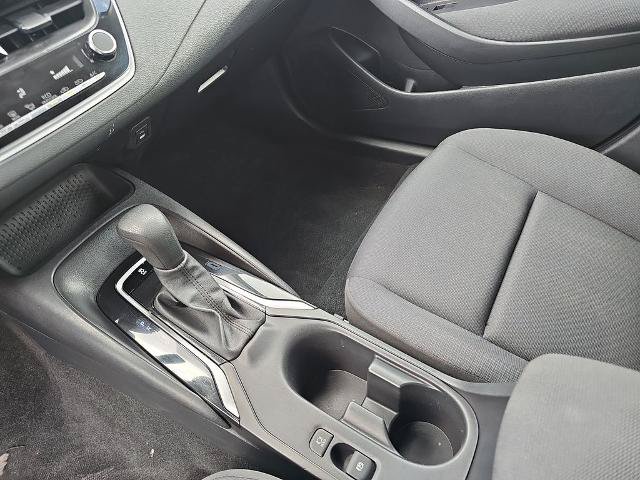 Used 2025 Toyota Corolla LE FWD image 24
