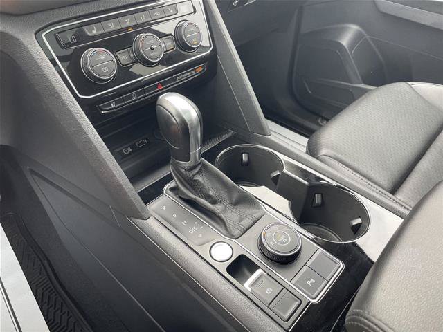 Used 2019 Volkswagen Atlas SEL R-Line AWD/4WD image 33