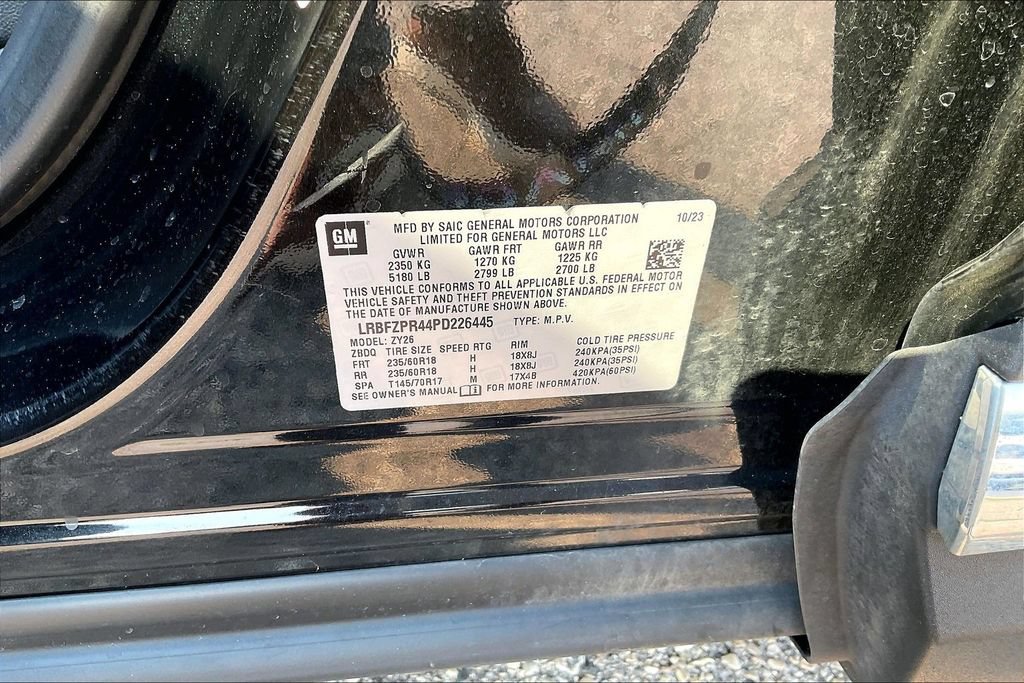 Used 2023 Buick Envision Essence AWD/4WD image 5