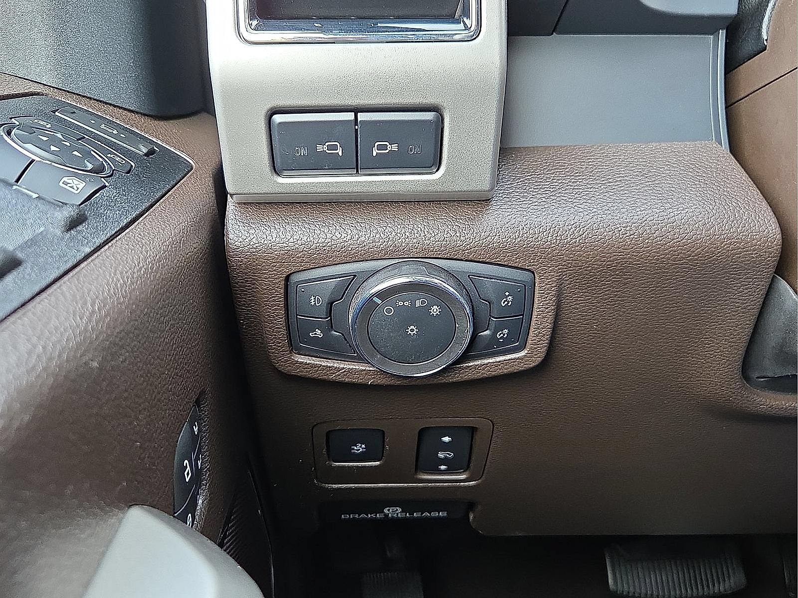 Certified 2022 Ford F250 King Ranch w/ King Ranch Ultimate Package AWD/4WD image 21