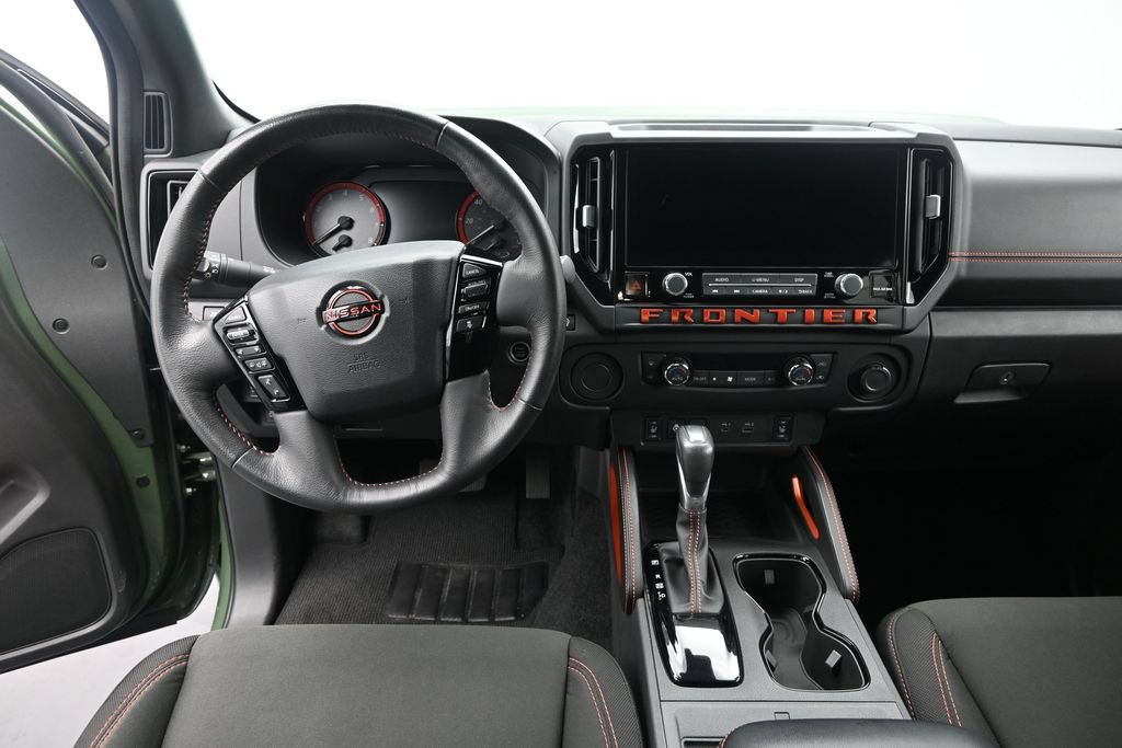 Used 2025 Nissan Frontier Pro-X w/ Pro Convenience Package RWD image 19