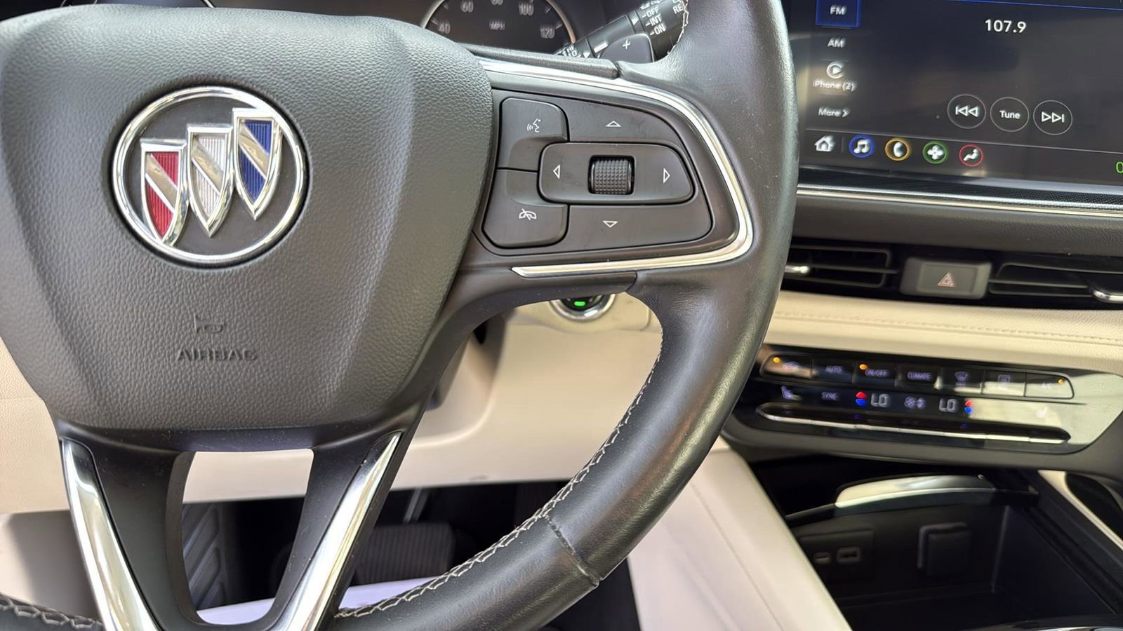Used 2022 Buick Envision Preferred FWD image 16