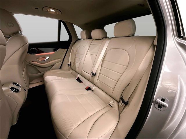 Used 2022 Mercedes-Benz GLC 300 4MATIC image 25