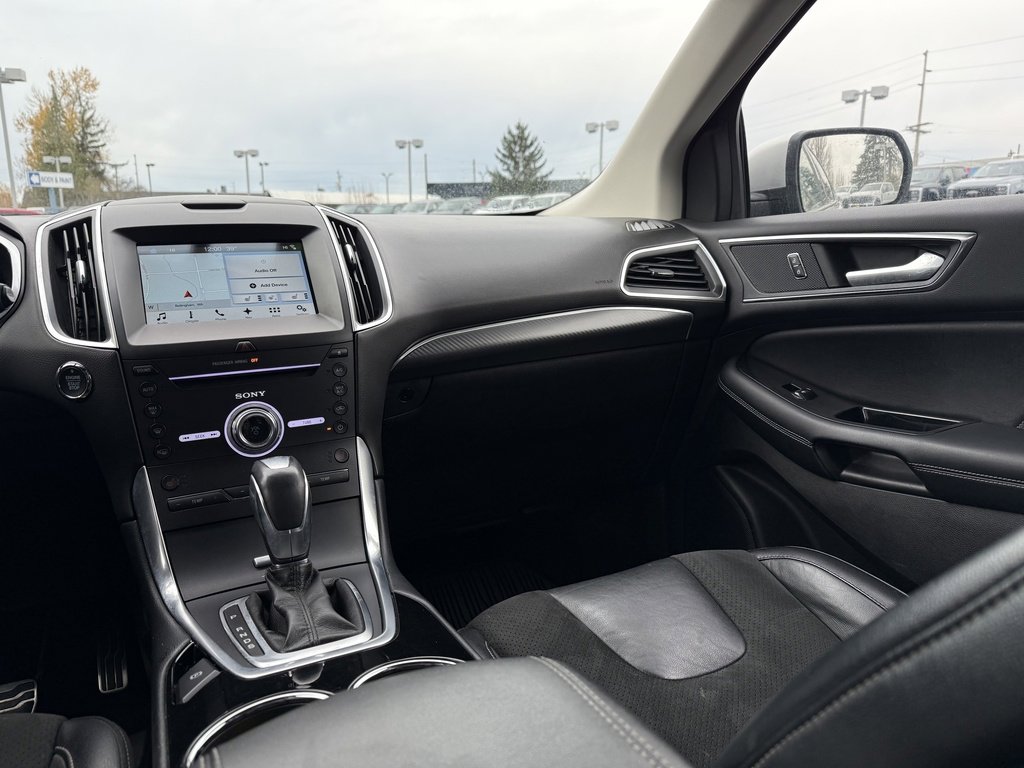 Certified 2017 Ford Edge Sport w/ Technology Package image 28