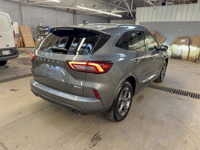 Certified 2024 Ford Escape ST-Line w/ Tech Pack #1 image 4