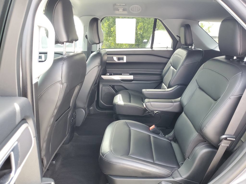 Certified 2023 Ford Explorer XLT w/ Equipment Group 202A AWD/4WD image 17