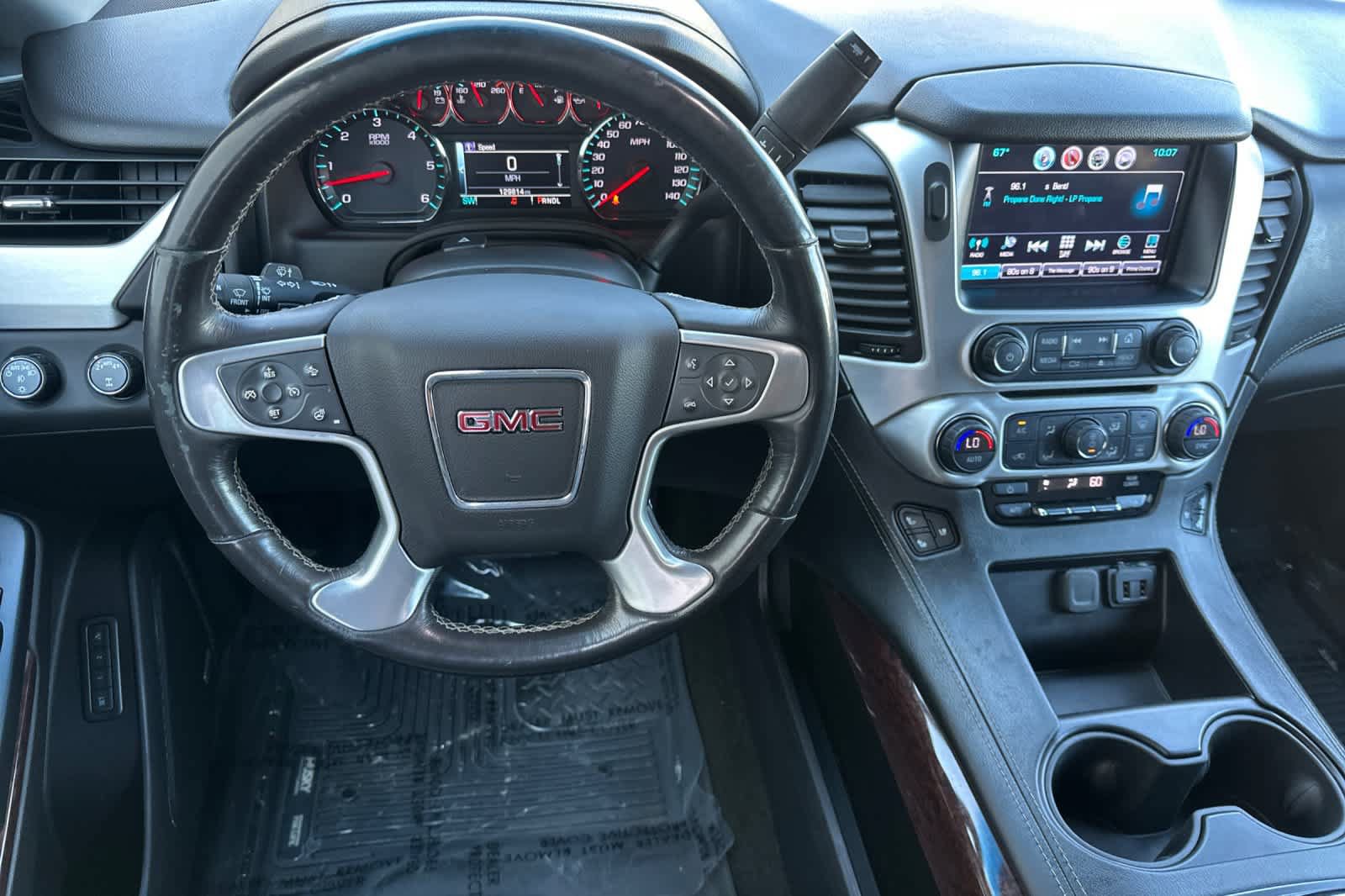 Used 2018 GMC Yukon XL SLT AWD/4WD image 14