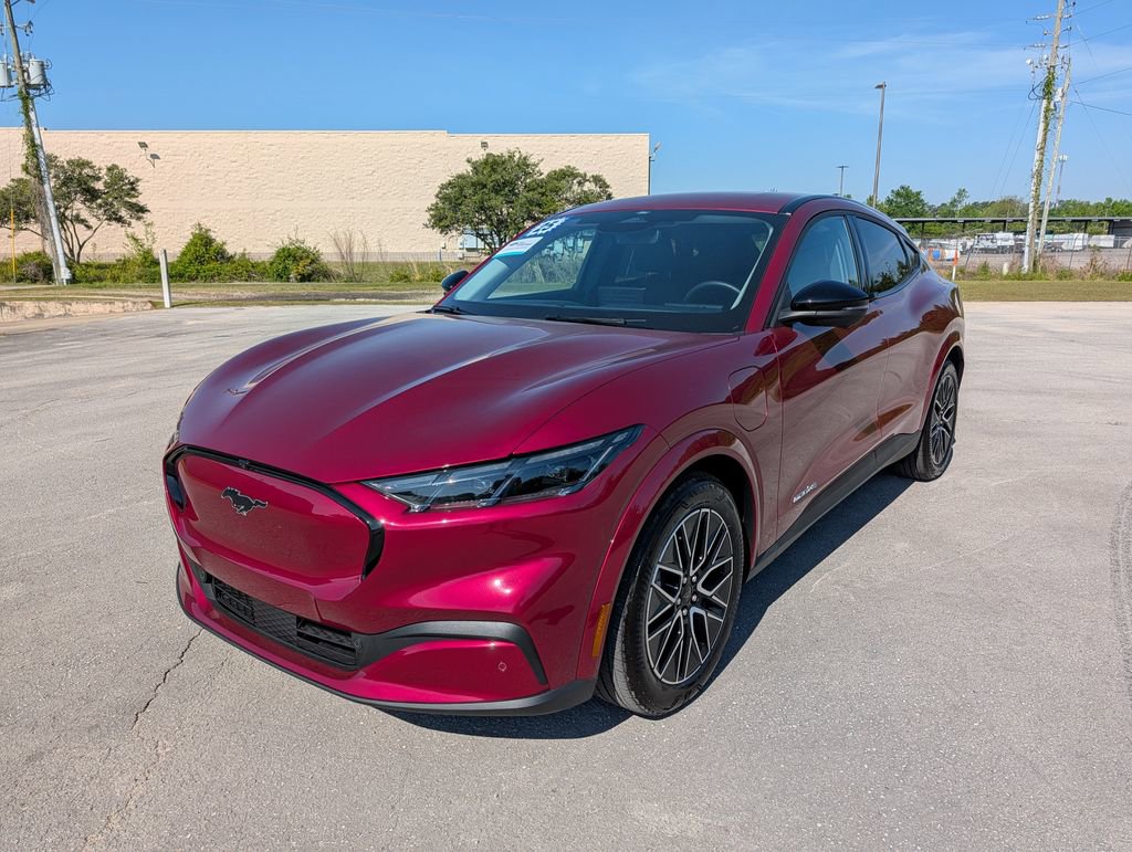 Certified 2025 Ford Mustang Mach-E Premium AWD/4WD image 5