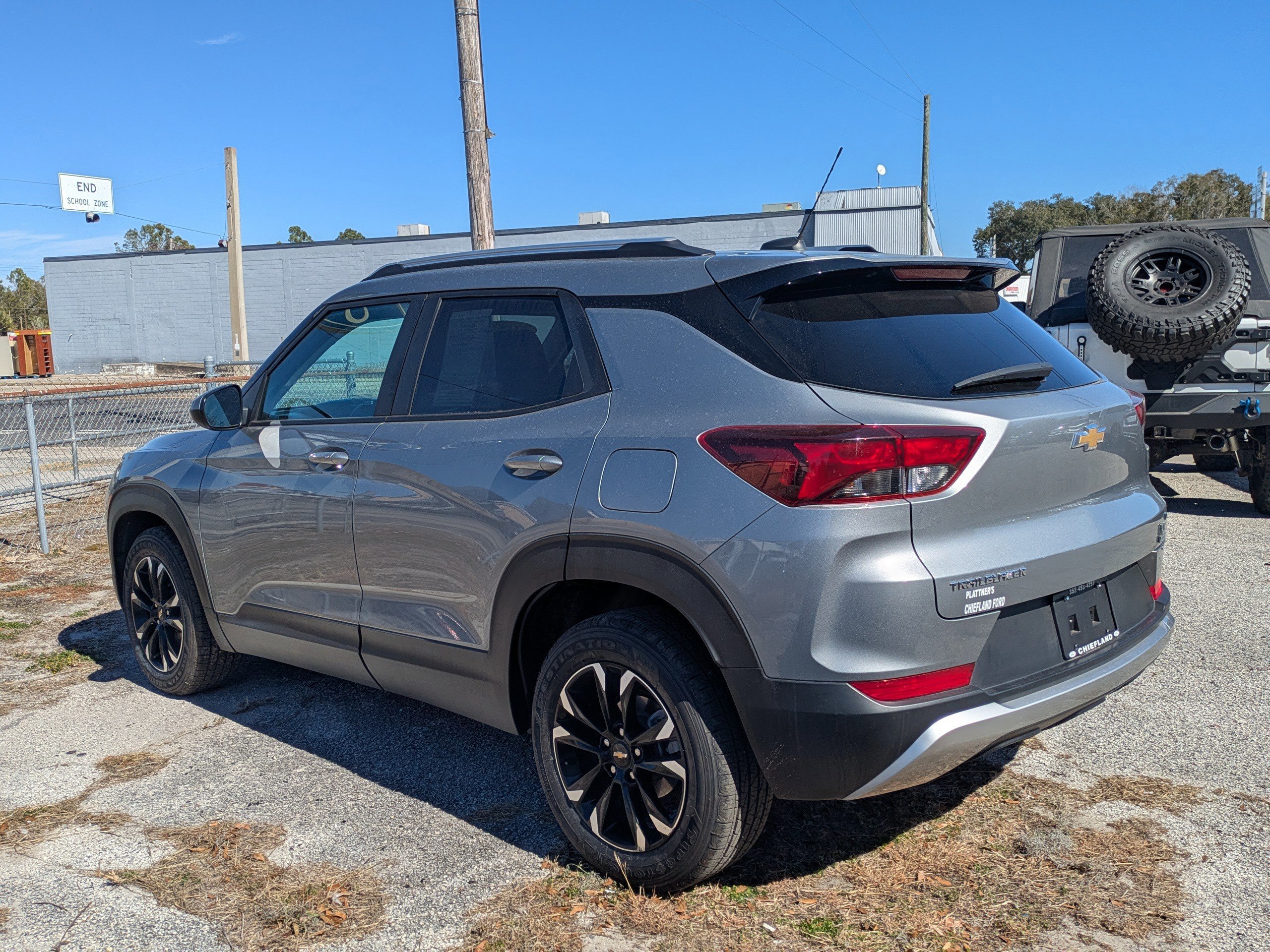 Used 2023 Chevrolet TrailBlazer LT image 3