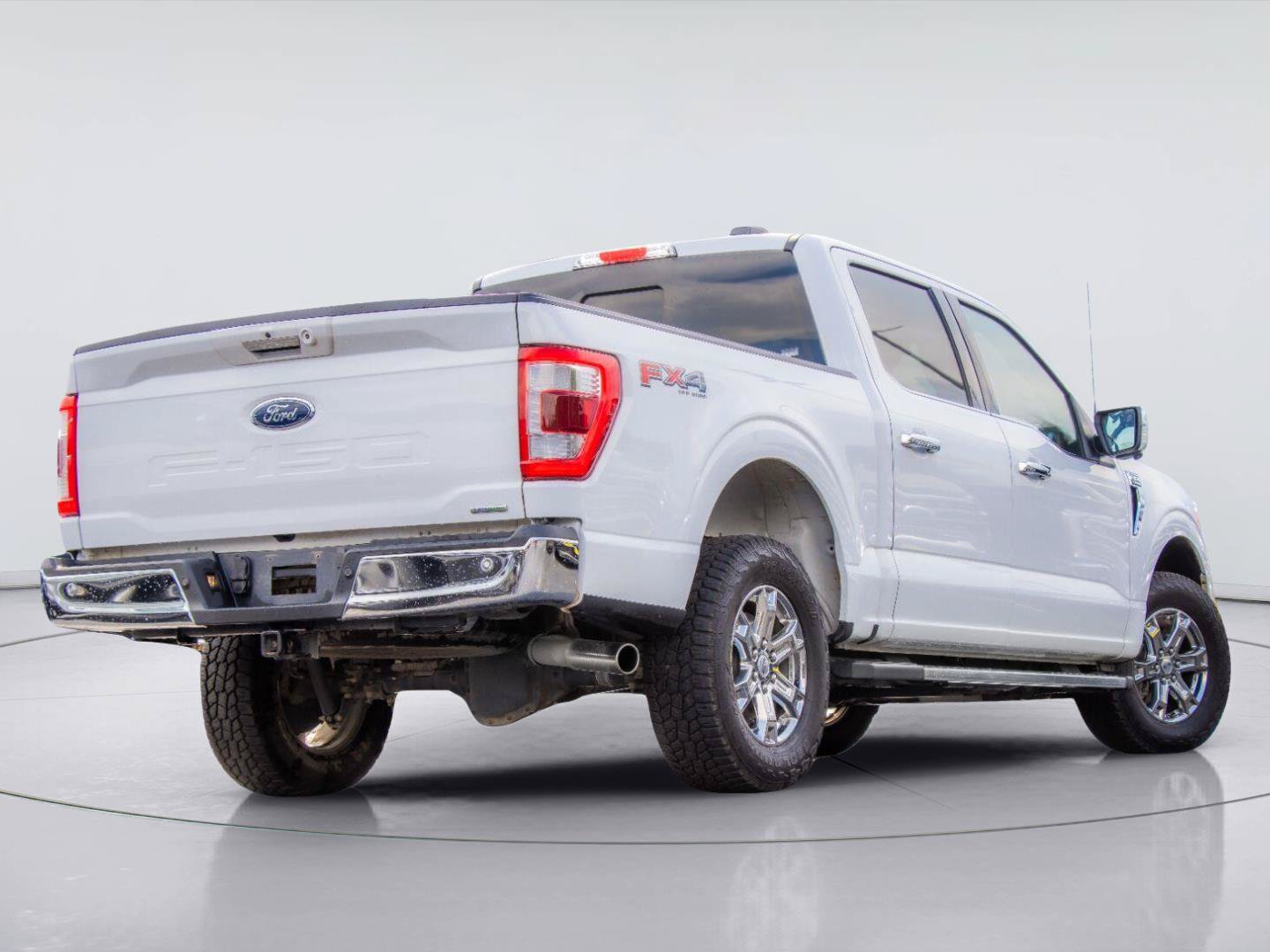 Certified 2023 Ford F150 Lariat w/ Trailer Tow Package AWD/4WD image 4