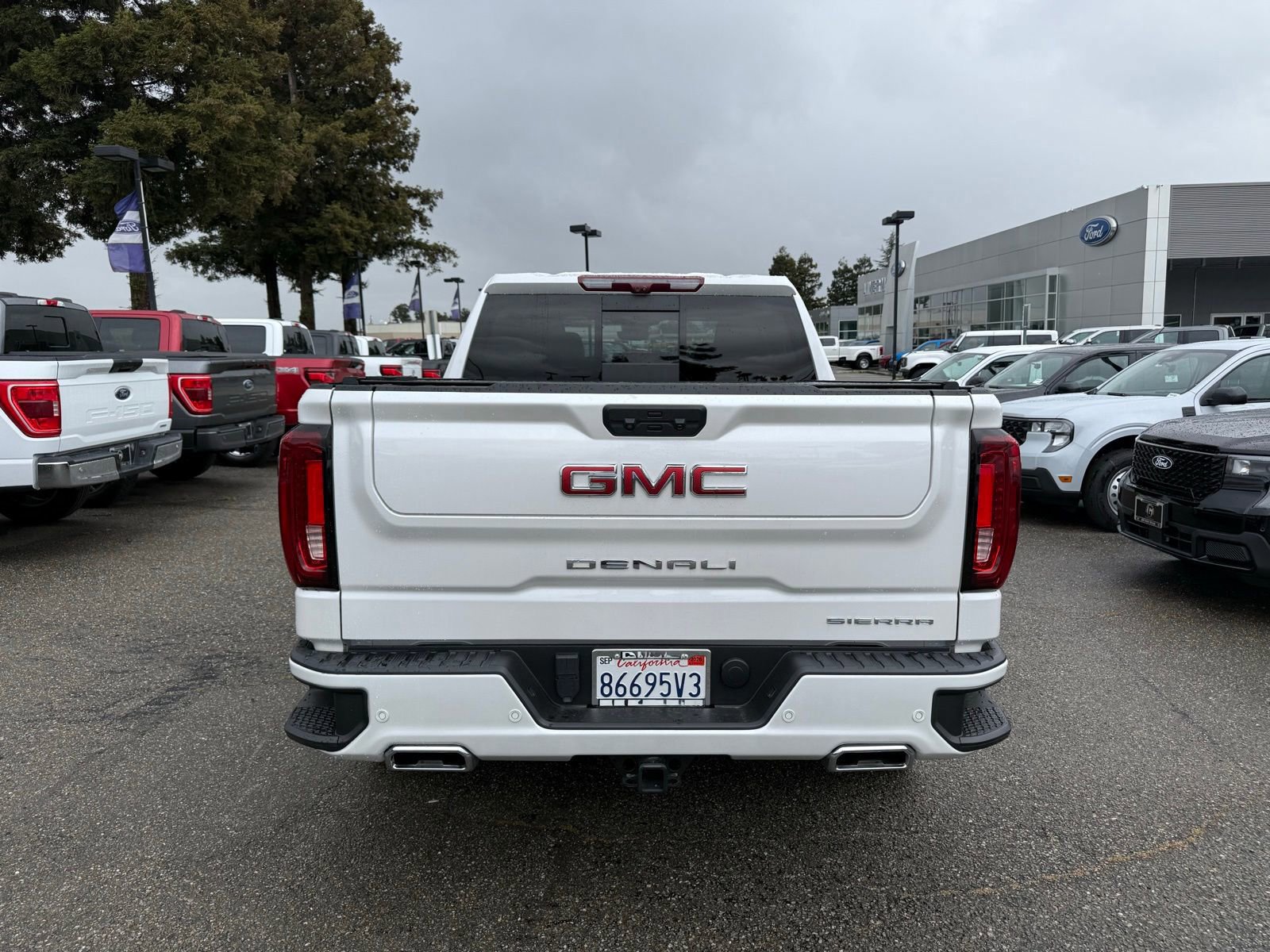 Used 2023 GMC Sierra 1500 Denali w/ Denali Reserve Package AWD/4WD image 3