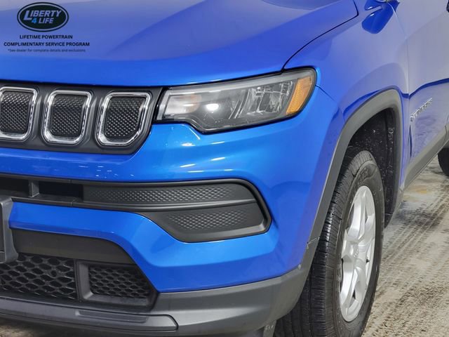 Used 2022 Jeep Compass Sport image 9