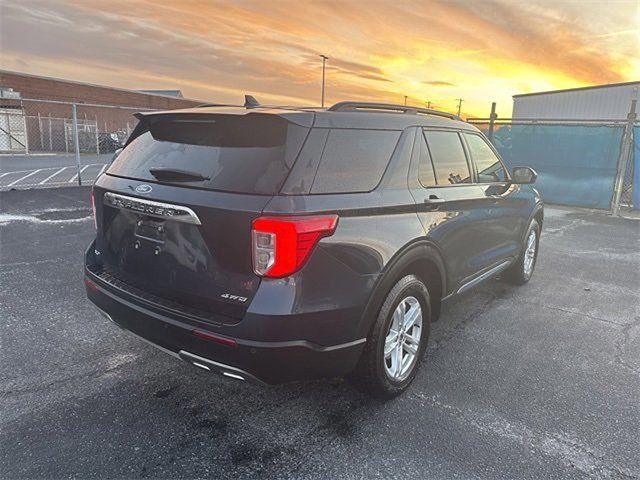 Certified 2023 Ford Explorer XLT w/ Equipment Group 202A image 5